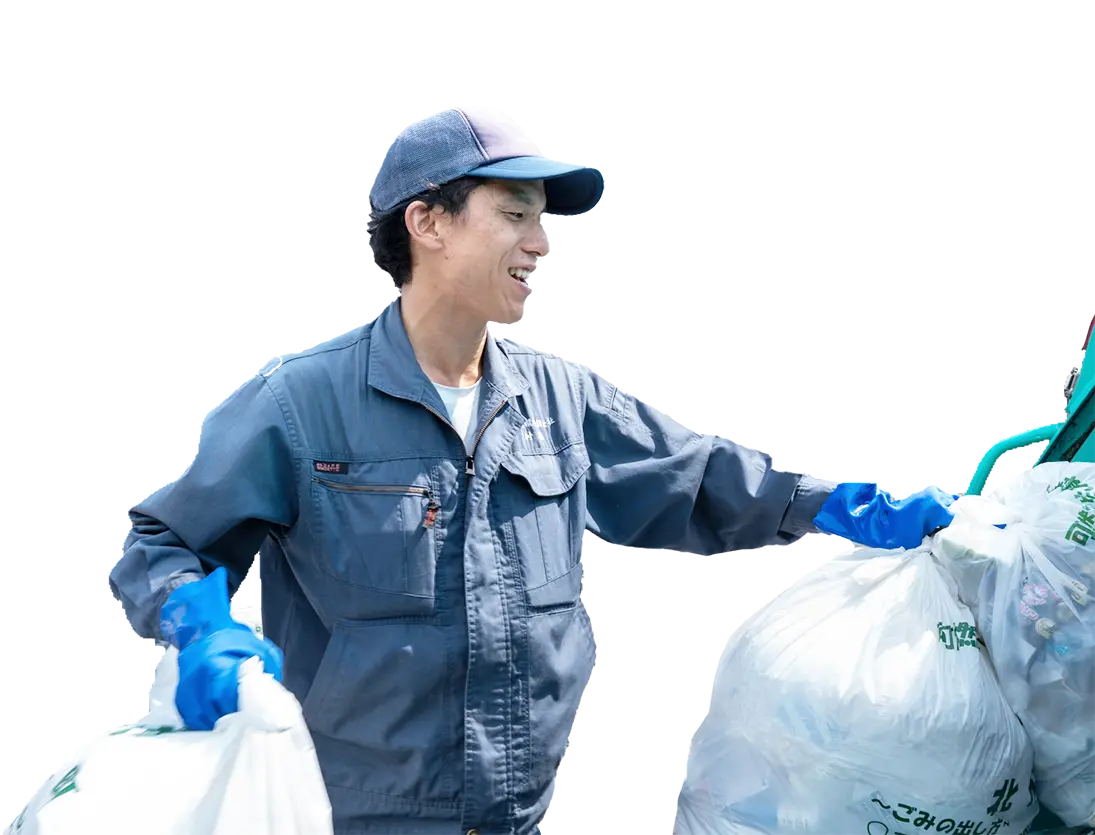 ごみ収集作業中の美濃環境保全社の社員